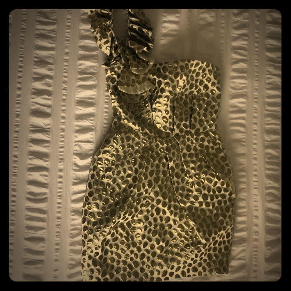 Super Cute Cocktail Dress! Gold pebble design. NWT